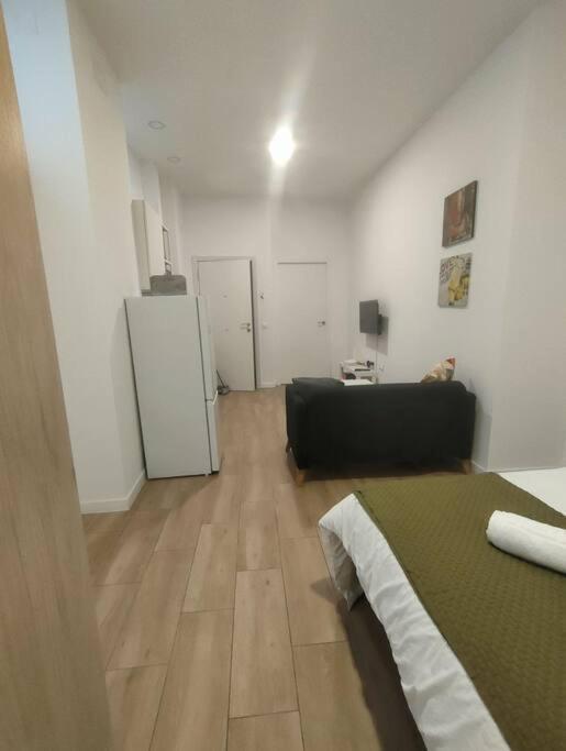 Estudio Centrico Arq2 Malaga Luaran gambar